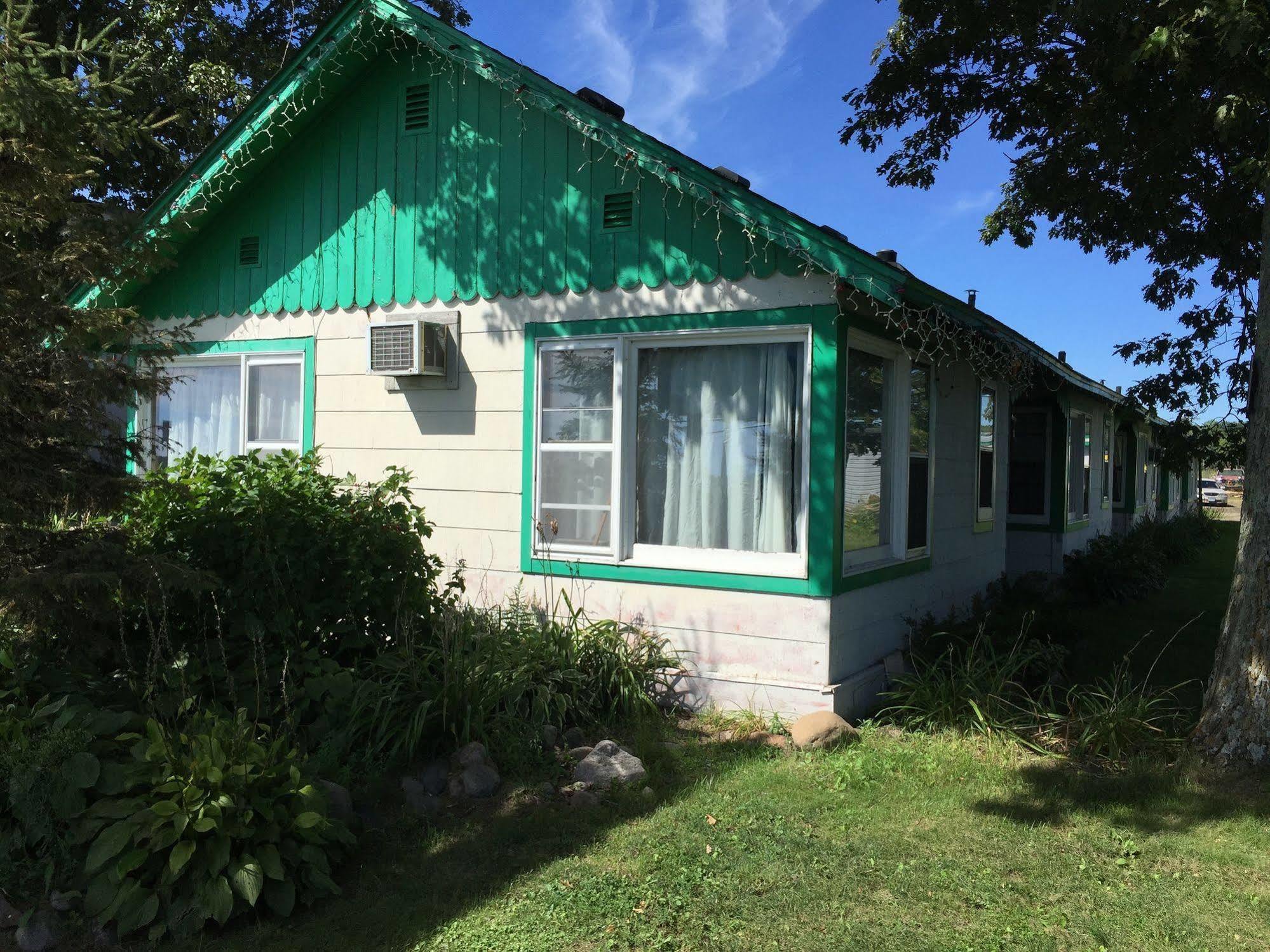 Twin Pines Resort Garrison Екстериор снимка