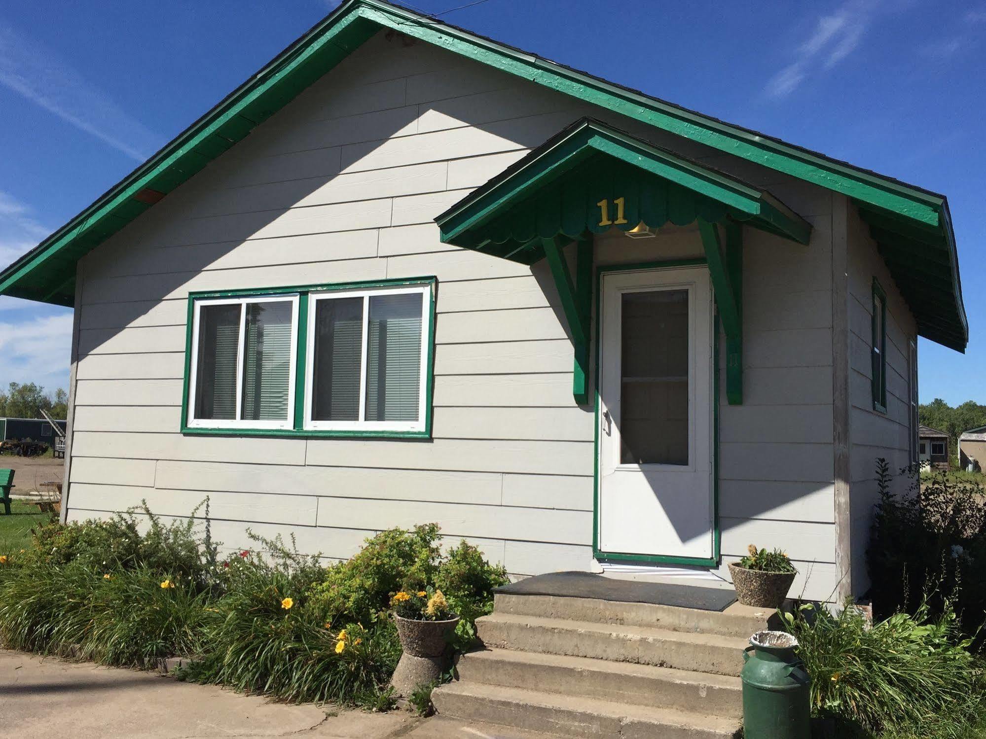 Twin Pines Resort Garrison Екстериор снимка